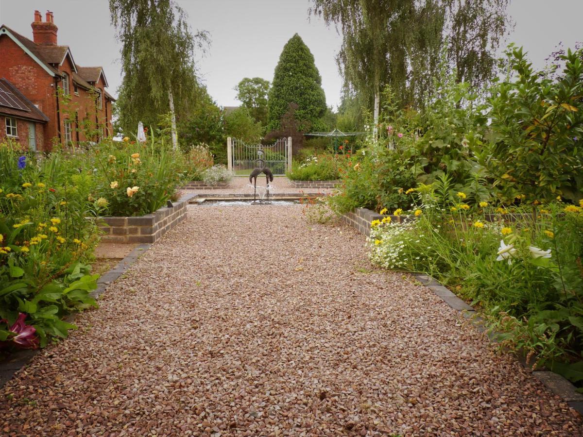 Walwyn Court Barns Villa Ledbury Exterior photo